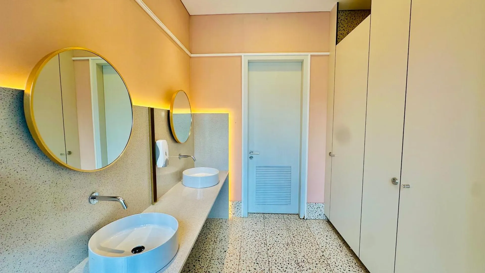 Scarletz Suites Klcc By M Suites Kuala Lumpur