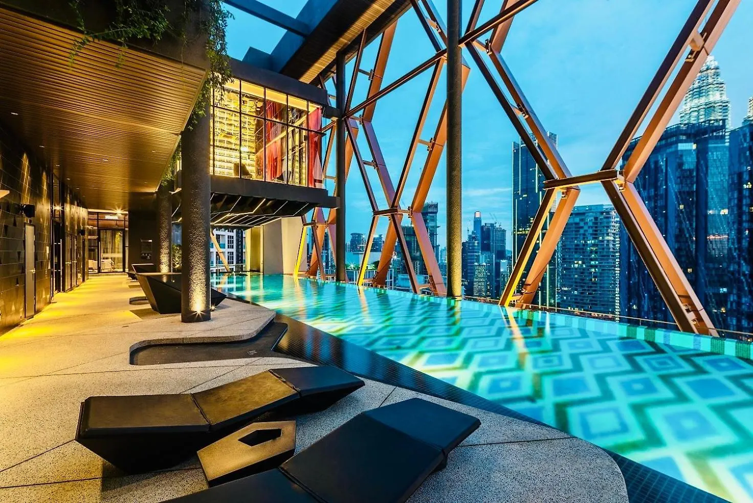 Scarletz Suites Klcc By M Suites Kuala Lumpur 0*,